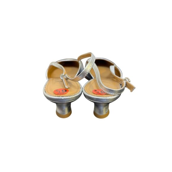 Metallic Silver Leather Pointed Toe Slingback Kitten Heel Shoes - Picture 4 of 9